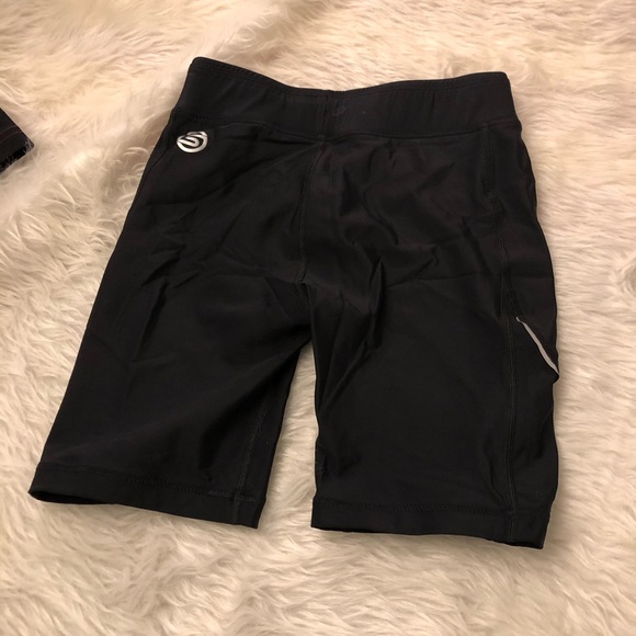 NWOT Skins A2.00 compression shorts size small - Picture 5 of 8